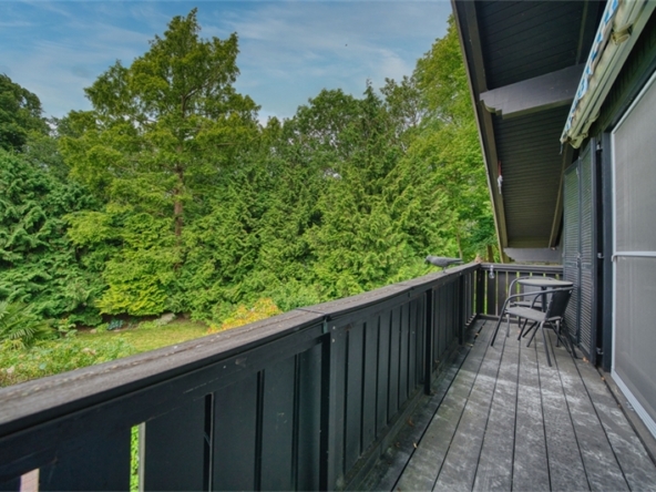 Balkon OG
