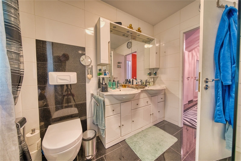 Badezimmer EG