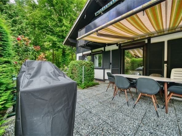 Terrasse mit Markise