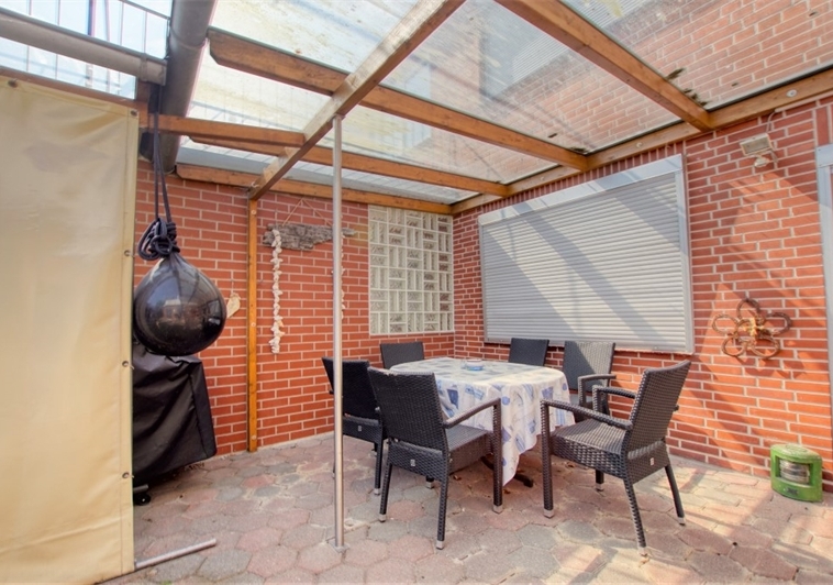 Überdachte Terrasse