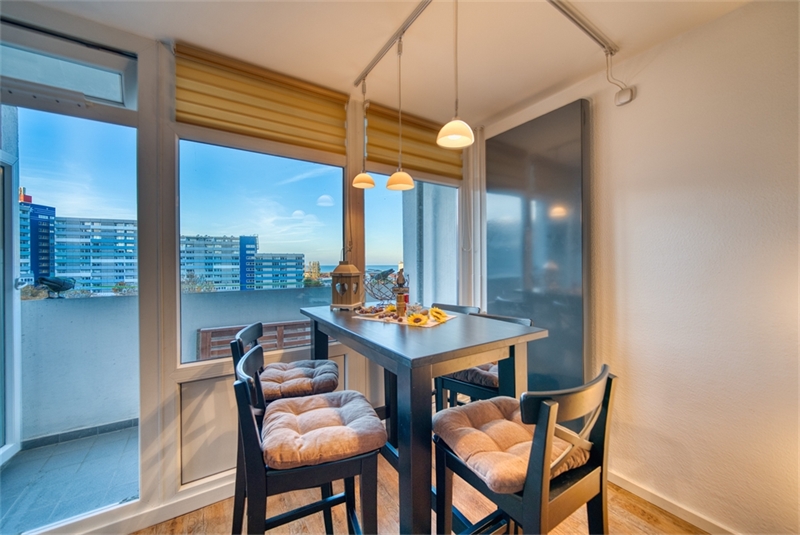 Essbereich am Fenster