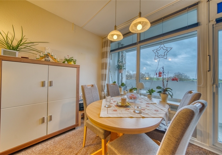 Essbereich am Fenster