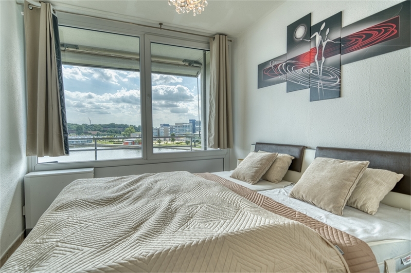 Schlafzimmer mit Fenster