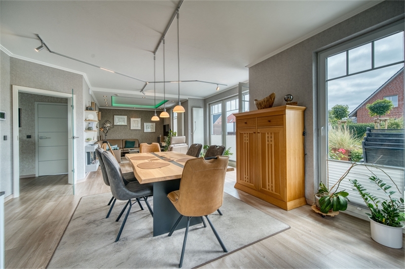 Wohn- und Esszimmer