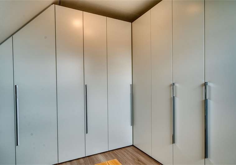 Einbauschrank