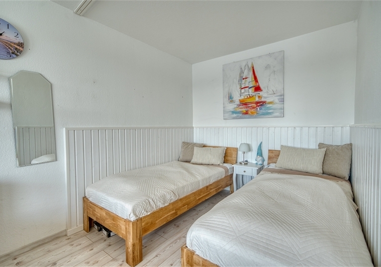 Wohnung 2: Schlafzimmer